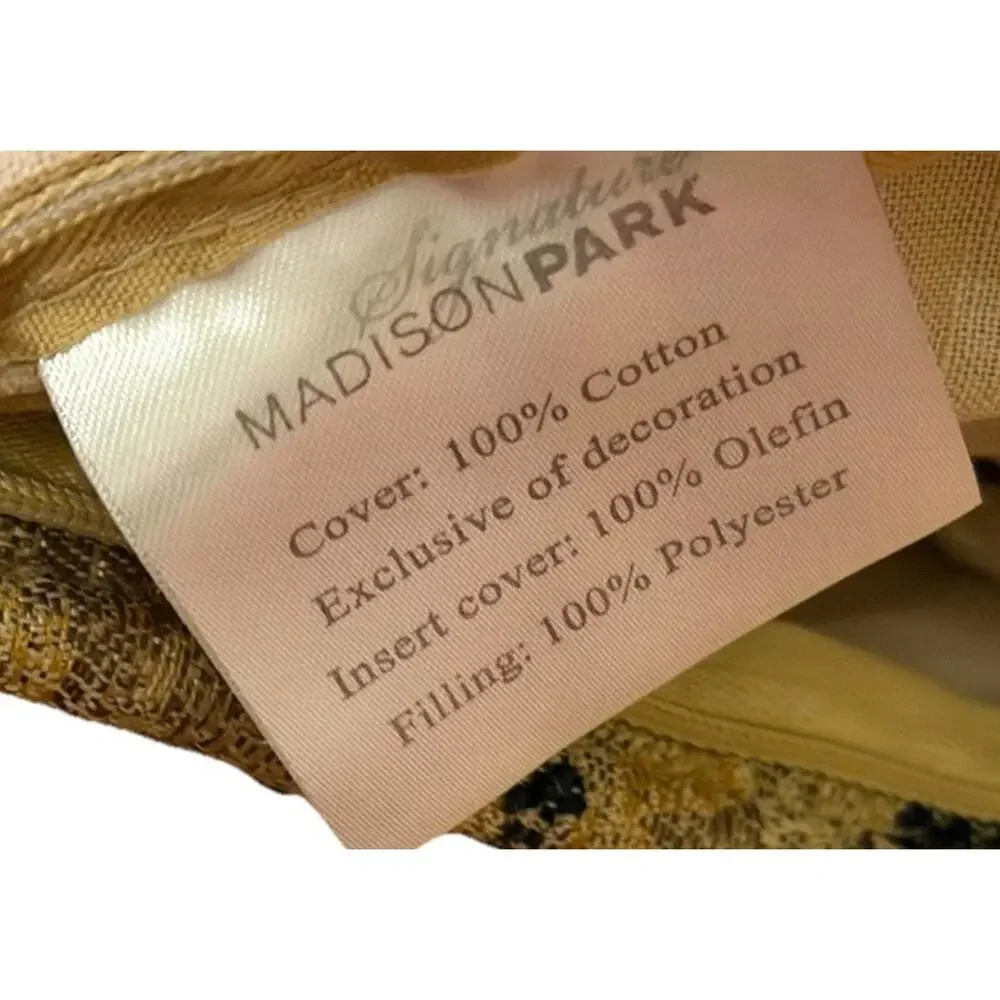 MADISON PARK Embroidered Throw Pillow With Piping 20” X 20” EUC 3588-20
